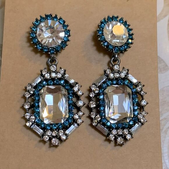 Vintage Earrings 2” Faceted Blue & Clear Crystal Drop Dangle Gorgeous - Picture 3 of 3